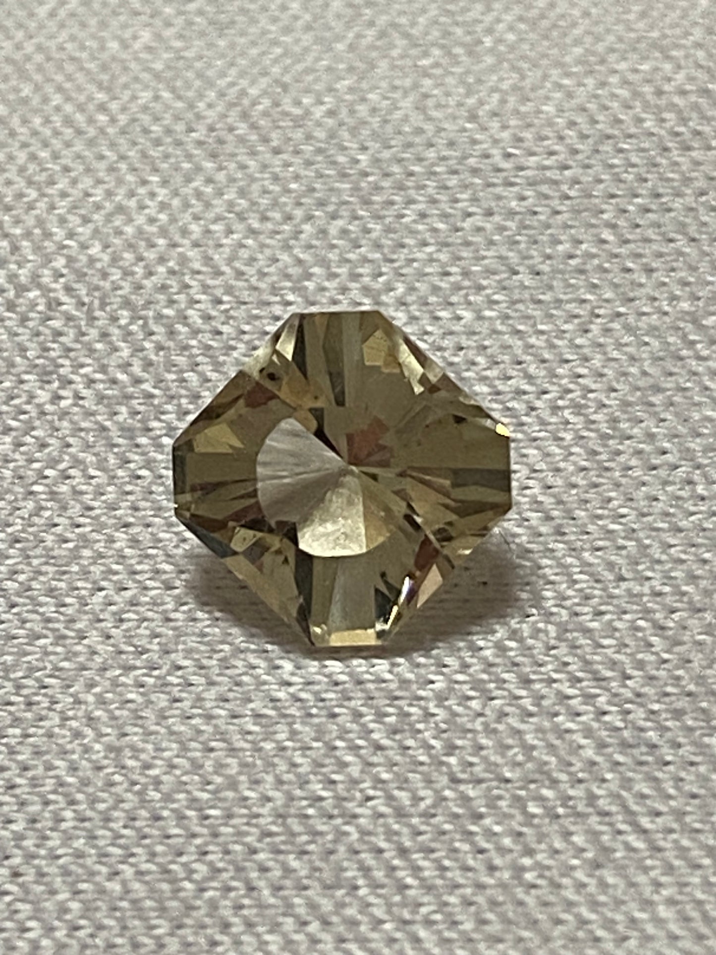 Oregon Sunstone, Faceted Gemstone, Square Cut, 1.1 Carat