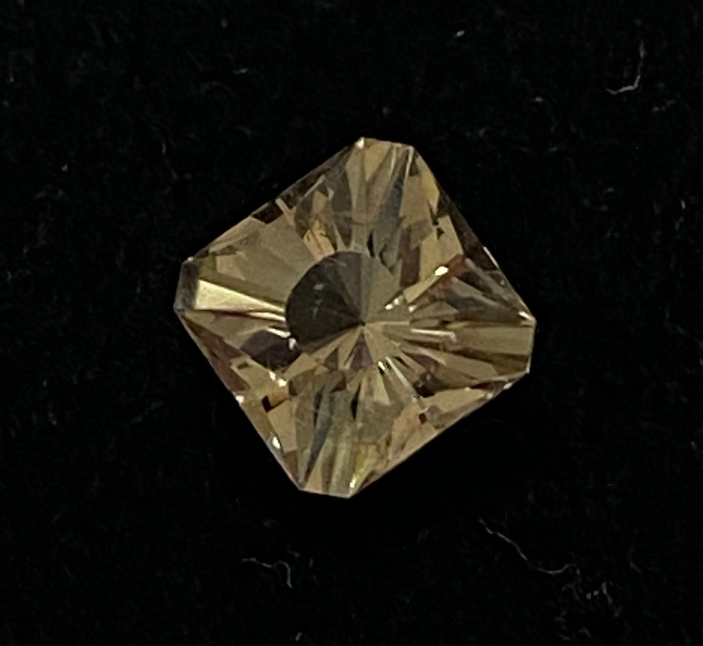 Gemstone, Natural, Faceted Square, Oregon Sunstone, 1 Carat