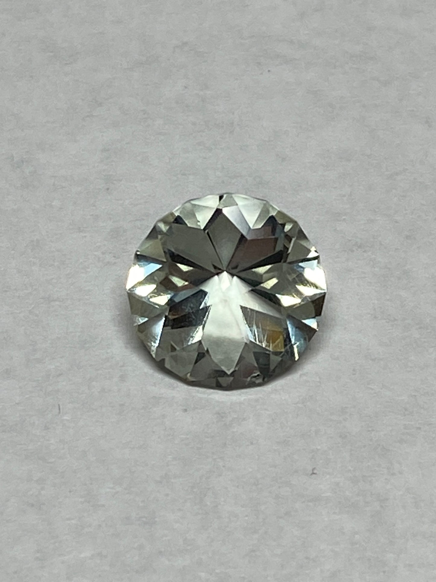 Prasiolite, Light Green Quartz, Faceted Apex Crown Gemstone, 2.7 Carat, 9.8mm